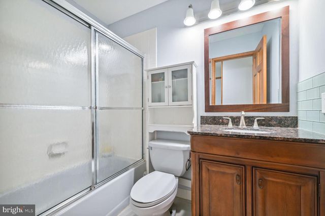 14 BROOKSIDE CT, Cranbury, NJ 08512