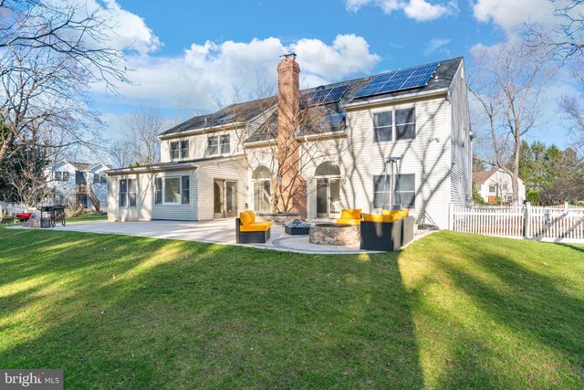 14 BROOKSIDE CT, Cranbury, NJ 08512