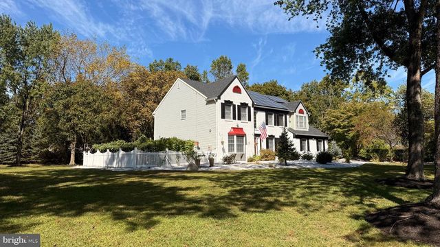 14 BROOKSIDE CT, Cranbury, NJ 08512