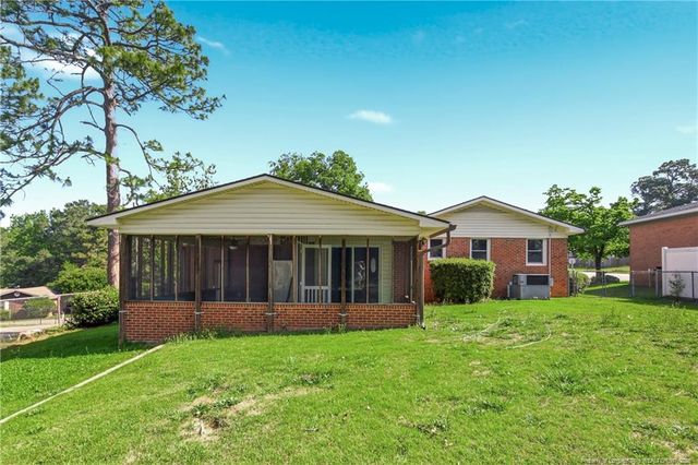 7601 Jennings Lane, Fayetteville, NC 28303