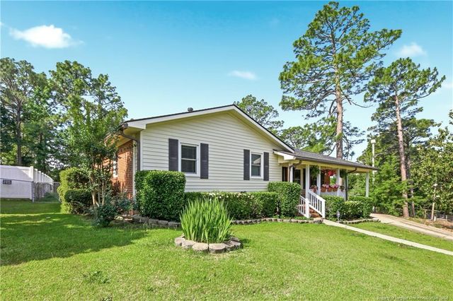 7601 Jennings Lane, Fayetteville, NC 28303