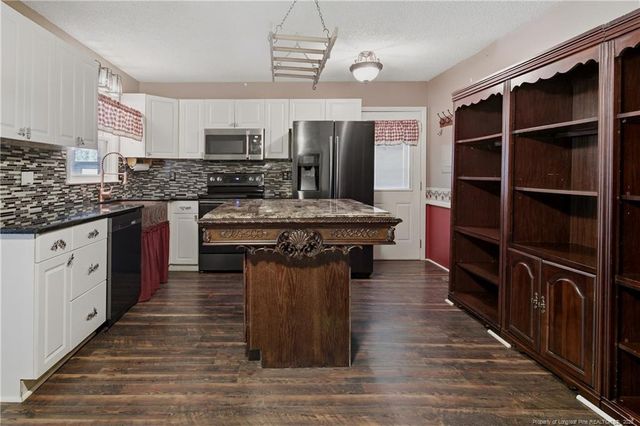 7601 Jennings Lane, Fayetteville, NC 28303