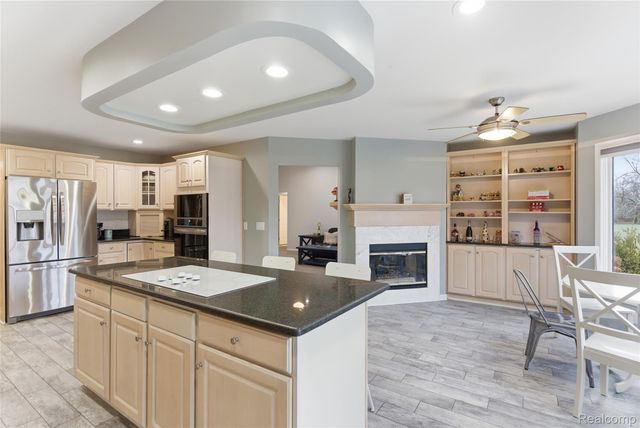 7095 Elmwood Drive, Grand Blanc Charter Township, MI 48439