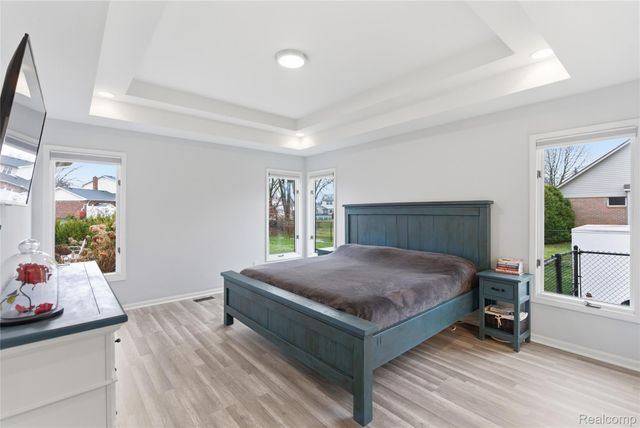 7095 Elmwood Drive, Grand Blanc Charter Township, MI 48439