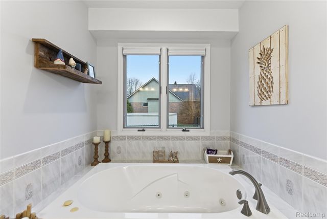 7095 Elmwood Drive, Grand Blanc Charter Township, MI 48439