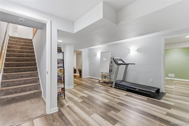 7095 Elmwood Drive, Grand Blanc Charter Township, MI 48439