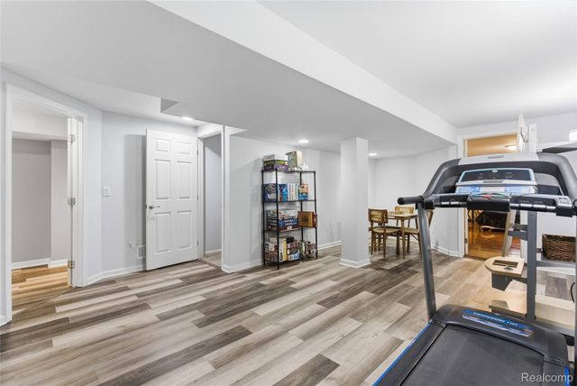 7095 Elmwood Drive, Grand Blanc Charter Township, MI 48439