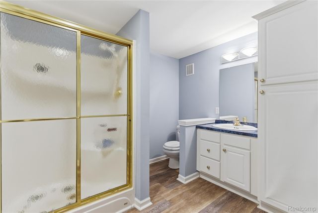 7095 Elmwood Drive, Grand Blanc Charter Township, MI 48439