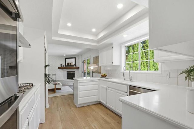 17391 E Vineland Avenue, Los Gatos, CA 95030