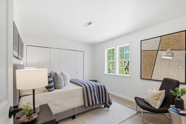 17391 E Vineland Avenue, Los Gatos, CA 95030