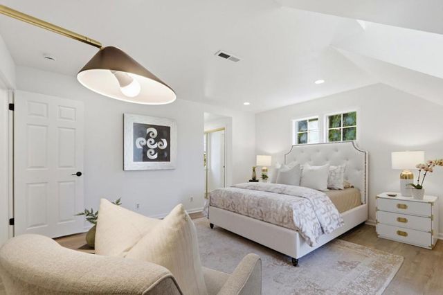 17391 E Vineland Avenue, Los Gatos, CA 95030