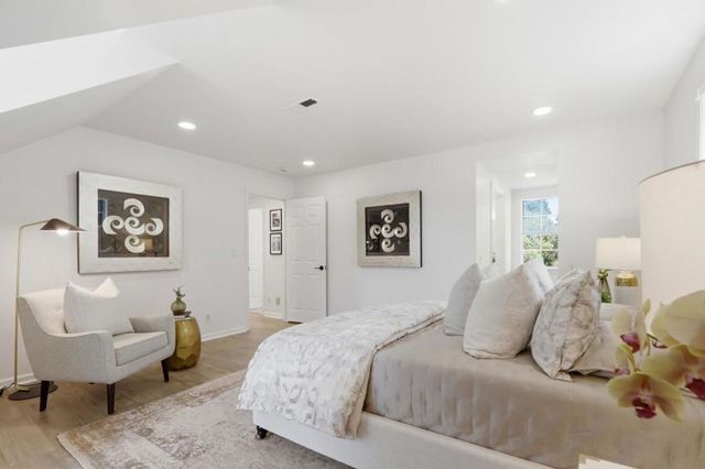 17391 E Vineland Avenue, Los Gatos, CA 95030