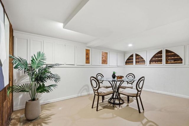 17391 E Vineland Avenue, Los Gatos, CA 95030