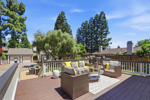17391 E Vineland Avenue, Los Gatos, CA 95030