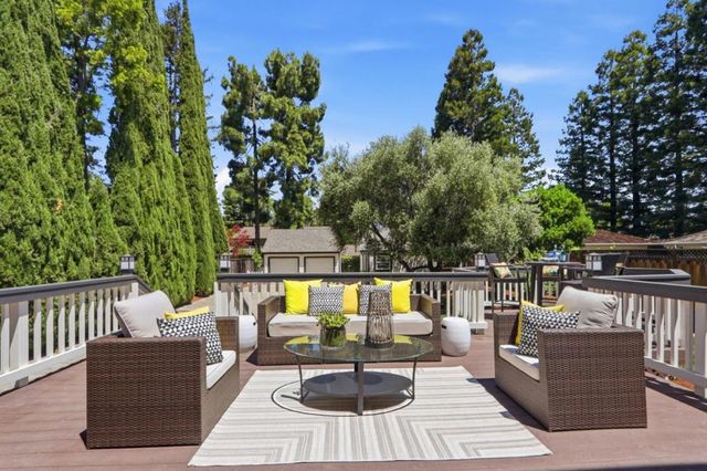 17391 E Vineland Avenue, Los Gatos, CA 95030