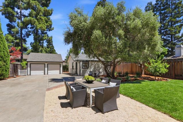 17391 E Vineland Avenue, Los Gatos, CA 95030