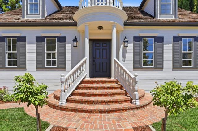 17391 E Vineland Avenue, Los Gatos, CA 95030