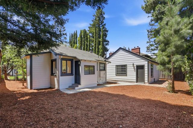 17391 E Vineland Avenue, Los Gatos, CA 95030