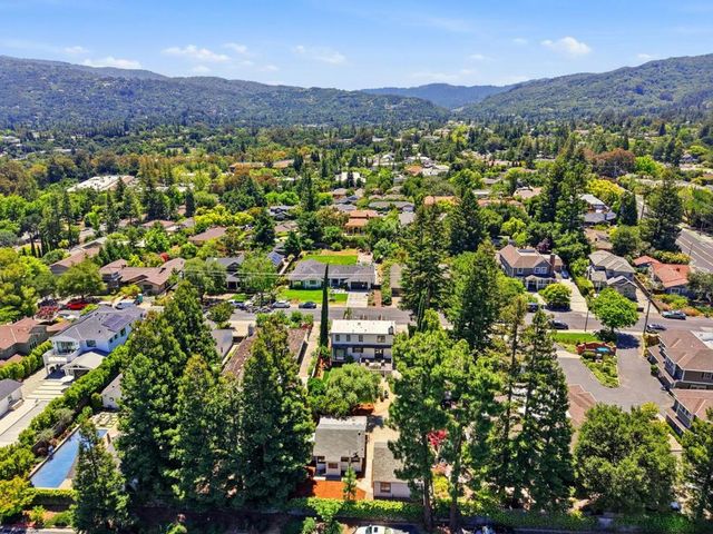 17391 E Vineland Avenue, Los Gatos, CA 95030