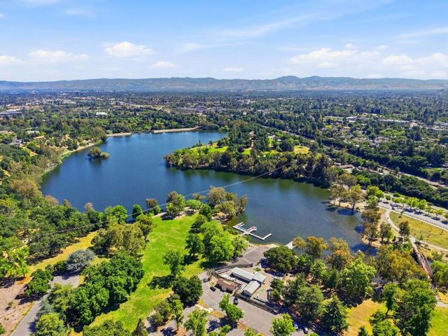 17391 E Vineland Avenue, Los Gatos, CA 95030