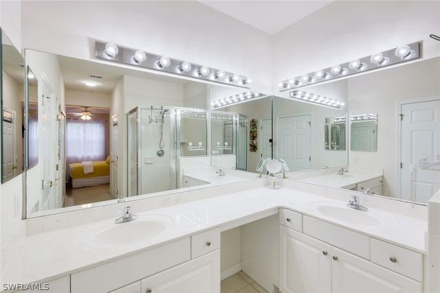 4843 Hampshire CT 105, Naples, FL 34112