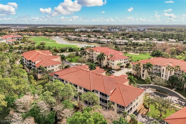 4843 Hampshire CT 105, Naples, FL 34112