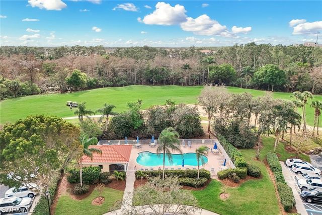 4843 Hampshire CT 105, Naples, FL 34112