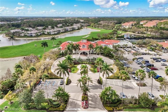 4843 Hampshire CT 105, Naples, FL 34112