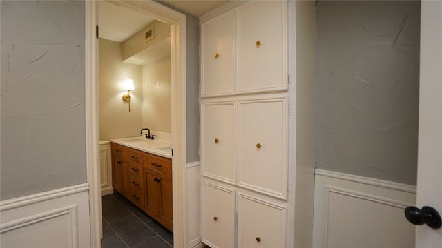 606 Queens Road, Denison, TX 75020