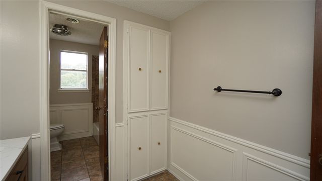 606 Queens Road, Denison, TX 75020