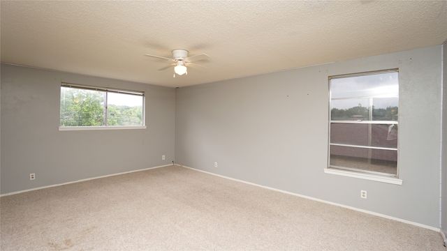 606 Queens Road, Denison, TX 75020