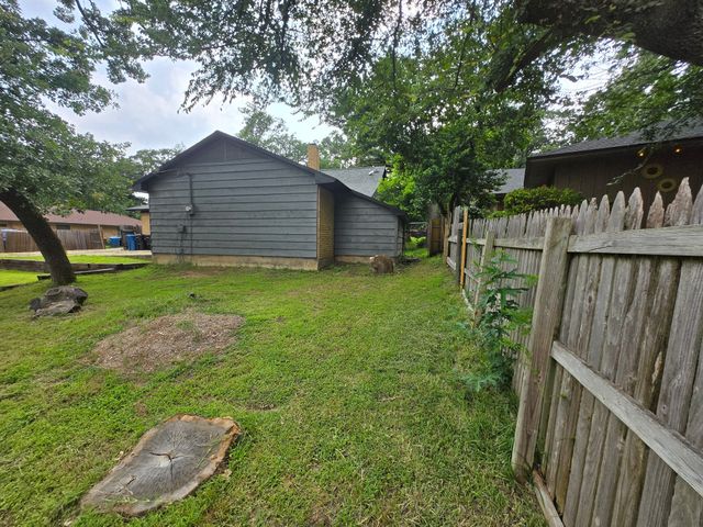 606 Queens Road, Denison, TX 75020
