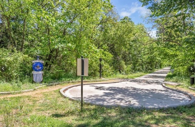 606 Queens Road, Denison, TX 75020
