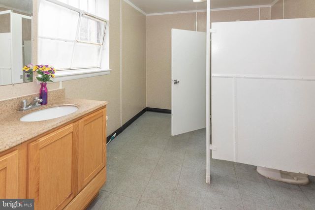 5900 YORK ROAD, Baltimore, MD 21212