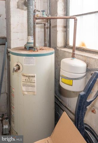 5900 YORK ROAD, Baltimore, MD 21212