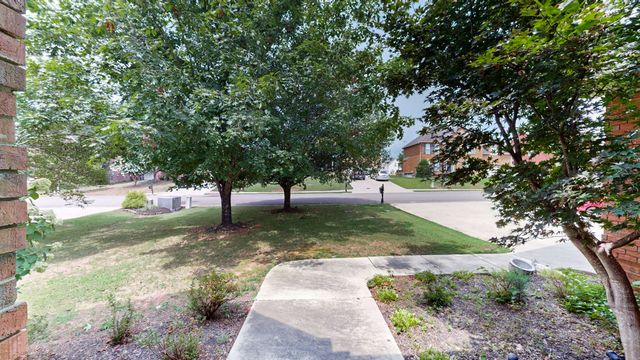 5142 Reagan Dr, Murfreesboro, TN 37129