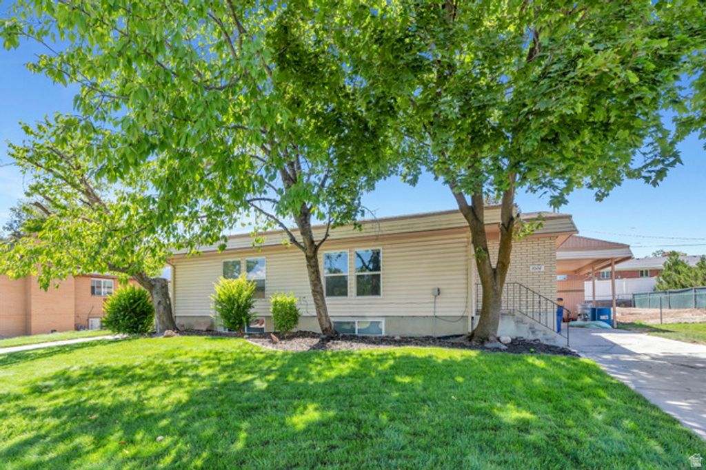 1026 E PERRYWILL AVE, Salt Lake City, UT 84124 — photo 3