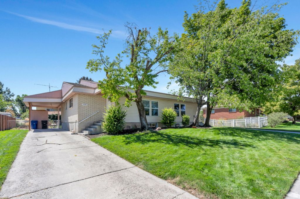 1026 E PERRYWILL AVE, Salt Lake City, UT 84124 — photo 4