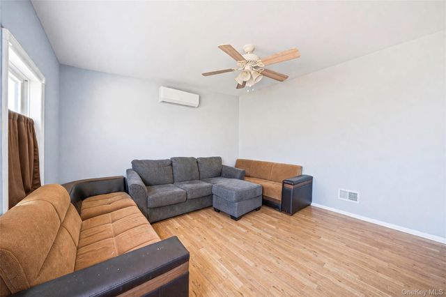 18 Saint Joseph Avenue, Ronkonkoma, NY 11779