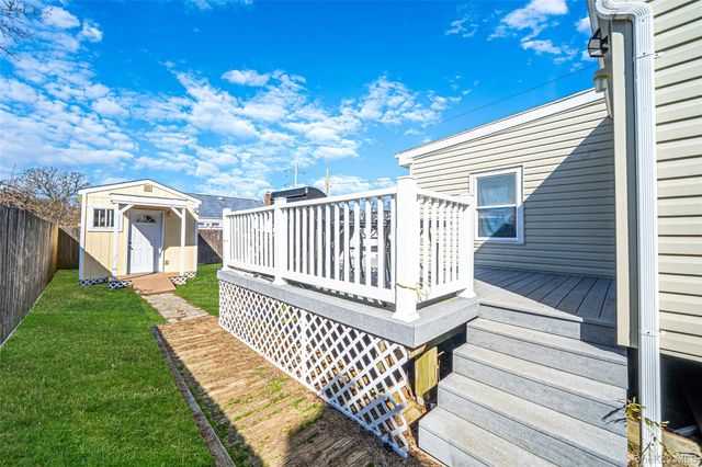 18 Saint Joseph Avenue, Ronkonkoma, NY 11779