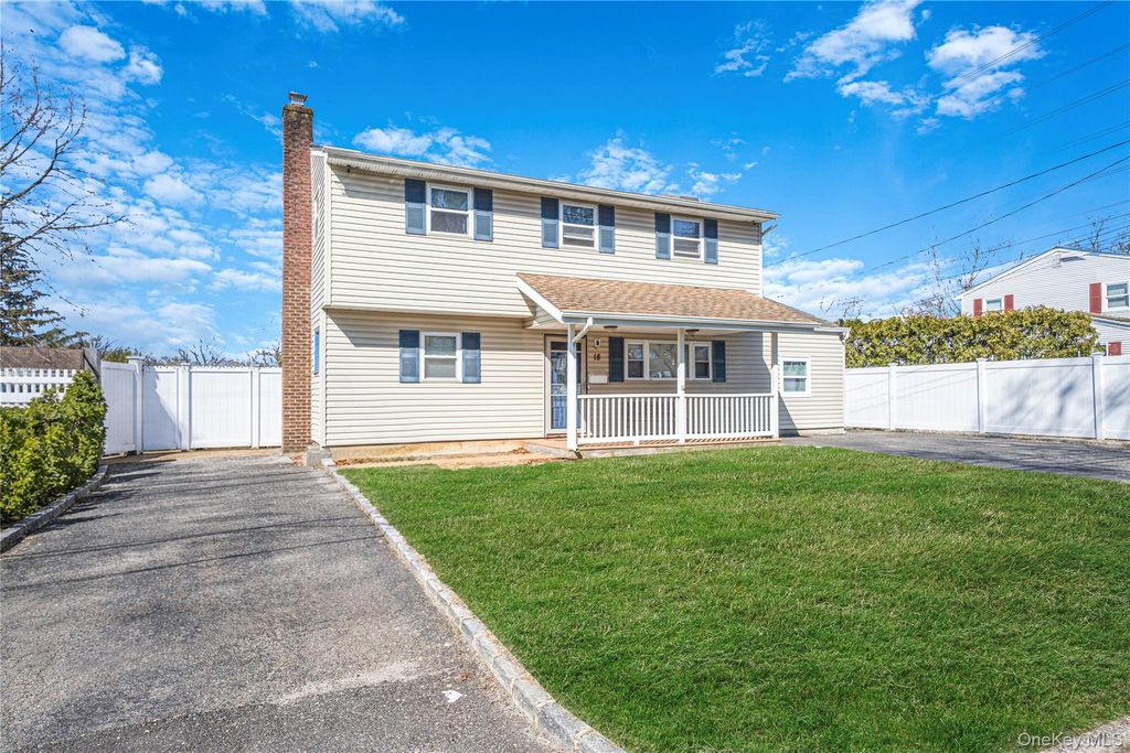 18 Saint Joseph Avenue, Ronkonkoma, NY 11779