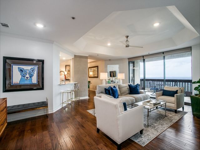 5909 Luther Lane 2204, Dallas, TX 75225