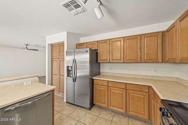 797 E Desert Holly Circle, San Tan Valley, AZ 85143