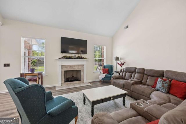 103 Mingledorff Court, Springfield, GA 31329