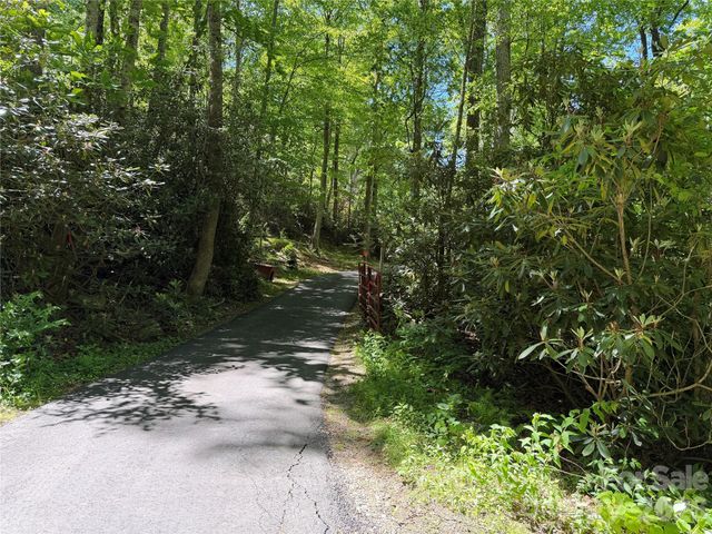 25 Buck Ridge Road, Fairview, NC 28730