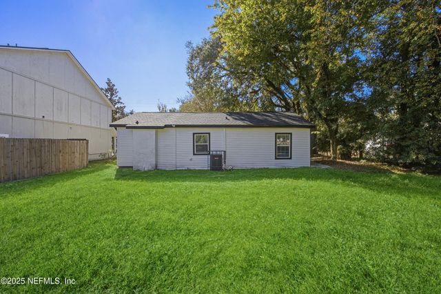 2107 ASHLAND Street, Jacksonville, FL 32207