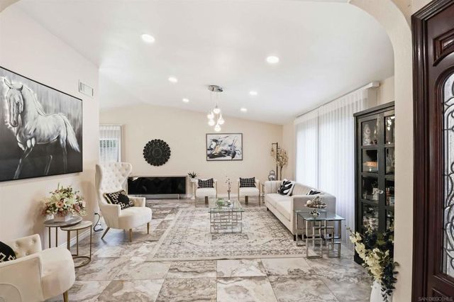 3722 Avenida Johanna, La Mesa, CA 91941