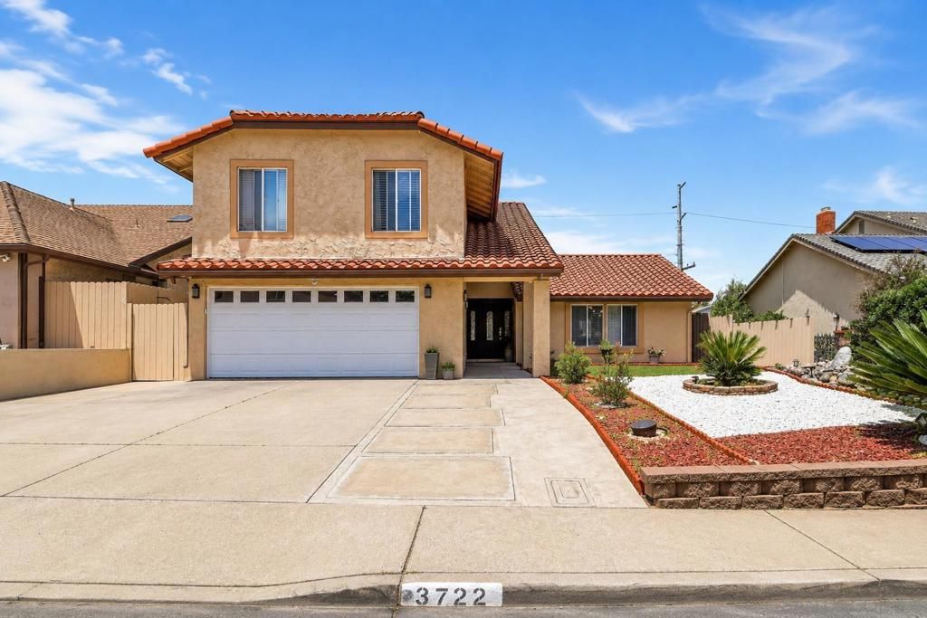 Image 1 of property listing at 3722 Avenida Johanna, La Mesa, CA 91941