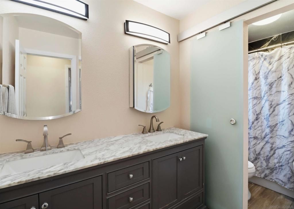 Image 25 of property listing at 3722 Avenida Johanna, La Mesa, CA 91941