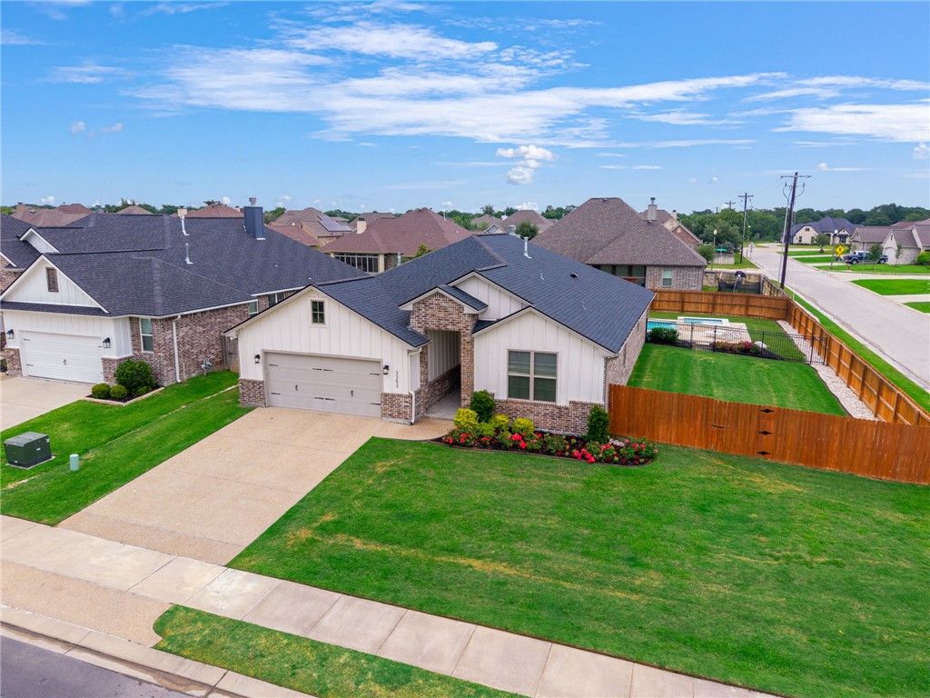 3353 Stonington Way, Bryan, TX 77808